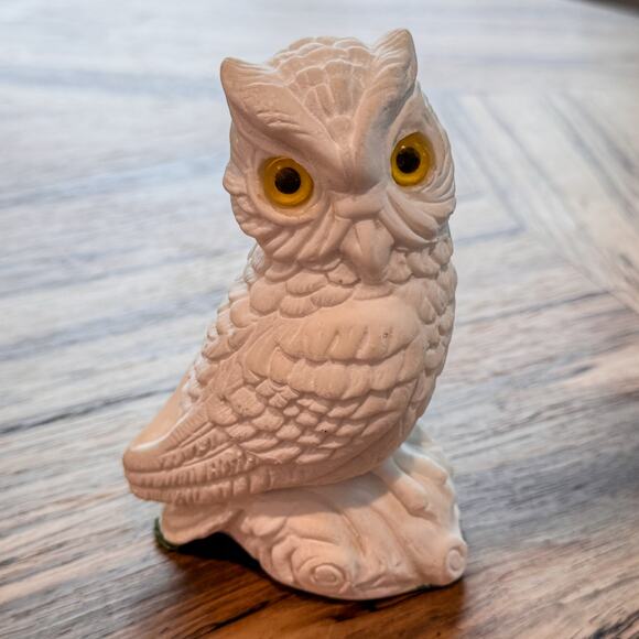 Mid-Century Italian Sandstone Owl Statue, 5”H x 3.5”W - Picture 3 of 7